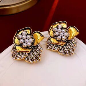 NEW Statement Flower Clip-On Earrings 18K Gold Plated Pearls Fairy Glam 90s